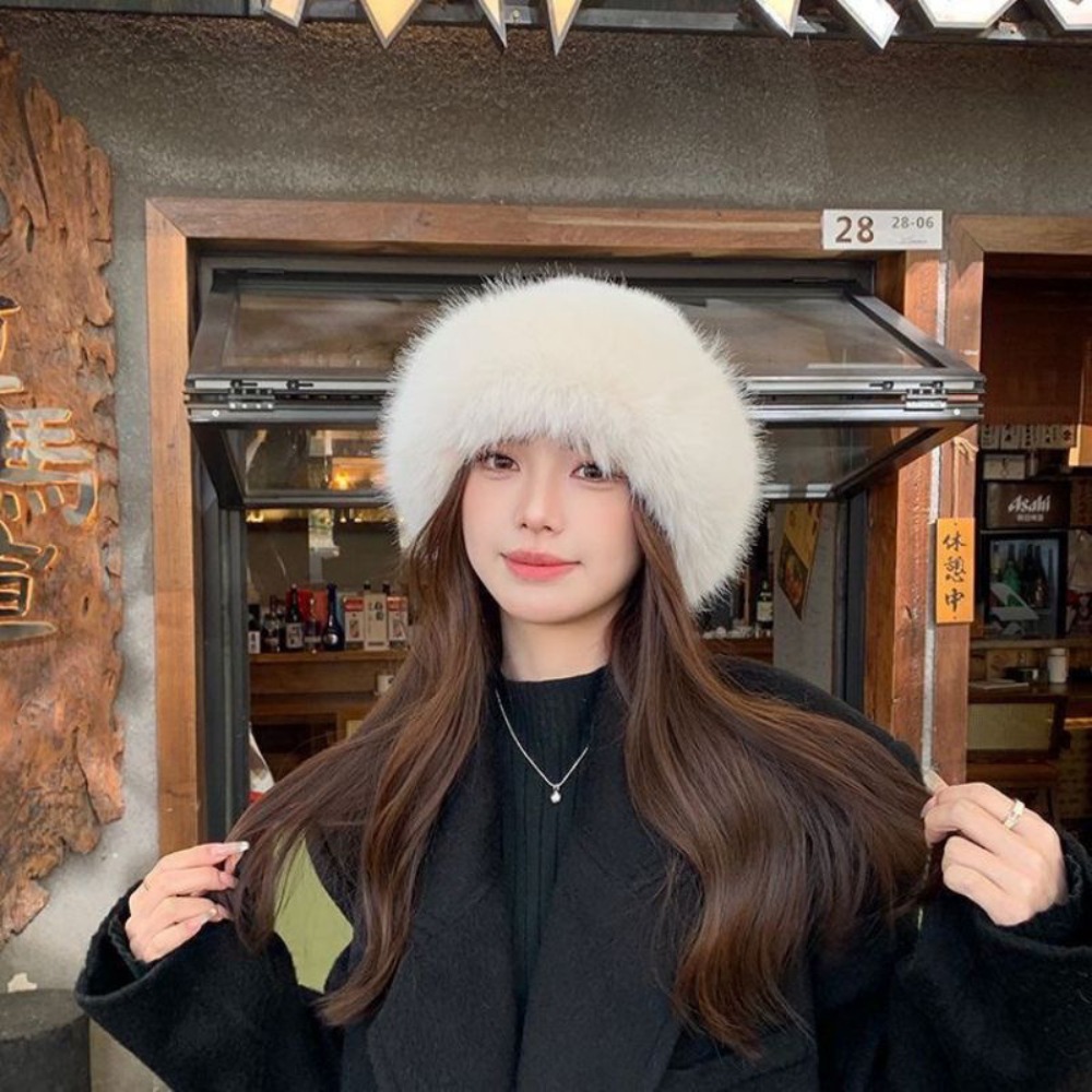 Women's Fluffy Fur Bucket Hat  - огляд і ціна Bucket Hat Embroidered